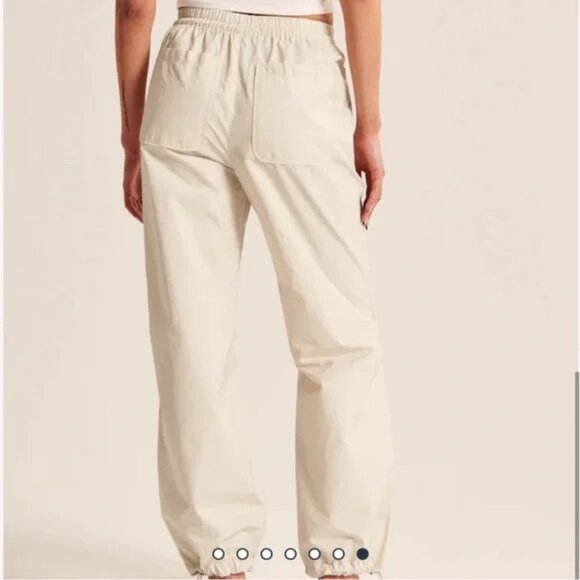 Abercrombie Utility Parachute Pants in Ivory (Size S) - Picture 3 of 9